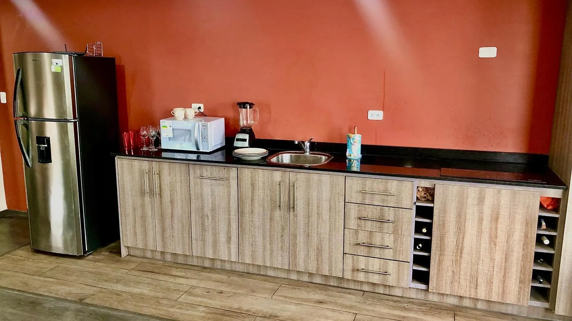 Departamento A 5 Minutos A Pie De Embajada De E.E.U.U Y H. Solca Apartamento Quito